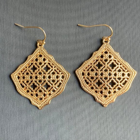 NEW Rhombus Filigree Earrings (gold) - Picture 2 of 7